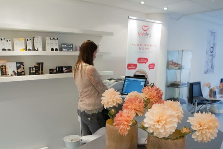 Microneedling derhjemme: Sådan gør du det sikkert